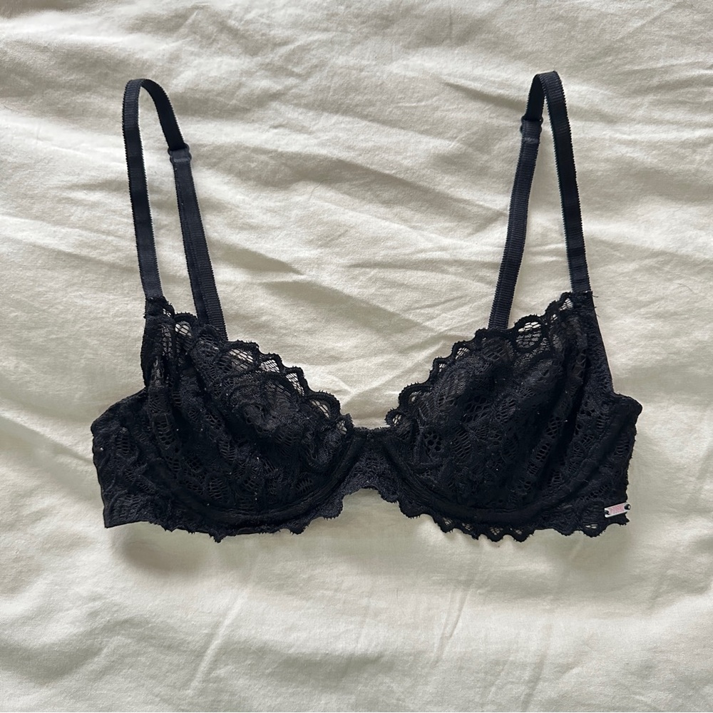 Victoria’s Secret PINK Unlined Lace Bra